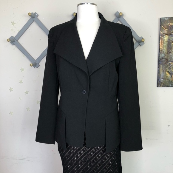VENUS Black Tailored jacket - Picture 14 of 16